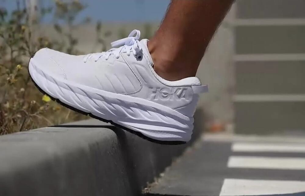 Hoka One One Mens Bondi SR 1110520 WWH White Running Sneaker Shoes Size 11M